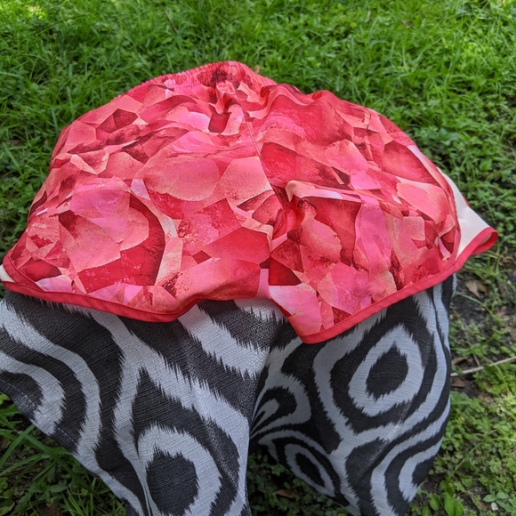 Nike Shorts - Picture 2 of 5